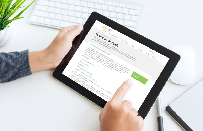 Tablet with the page of the channel for complaints